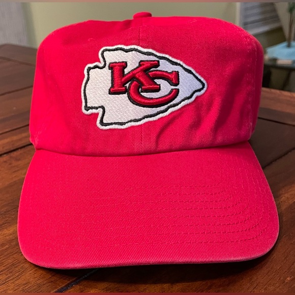47 Other - **VINTAGE** - Kansas City Chiefs Cap - Strapped Closure - Red/White - NFL